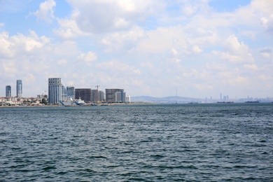 Photo of Beautiful view of city on sea shore