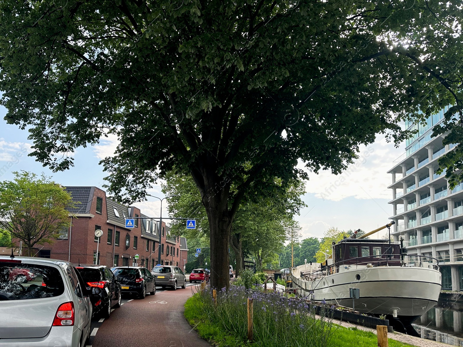 Photo of Cars in traffic jam on city street