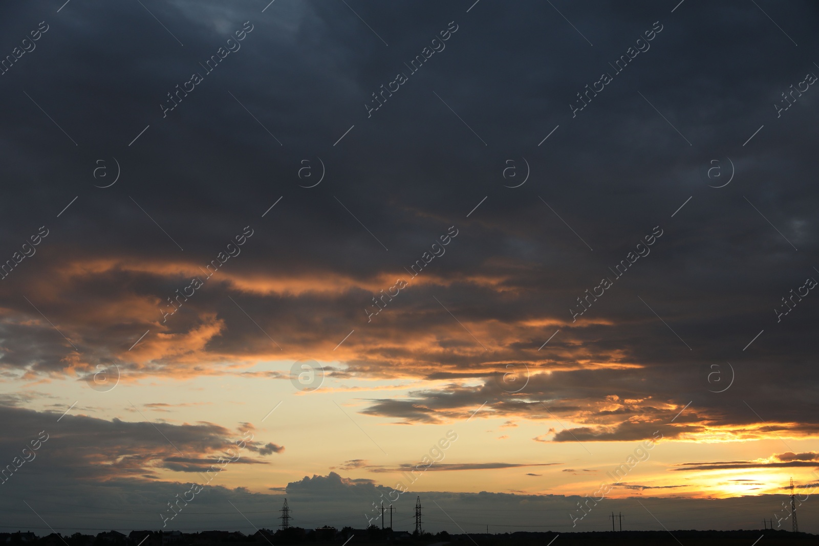 Photo of Picturesque view of sky with clouds on sunset