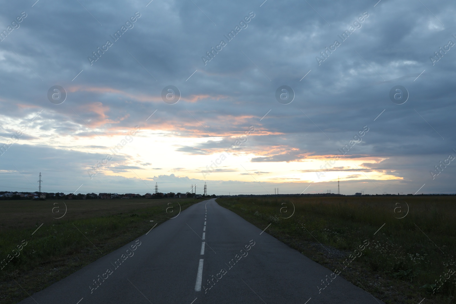 Photo of Beautiful cloudy sky over highway in countryside