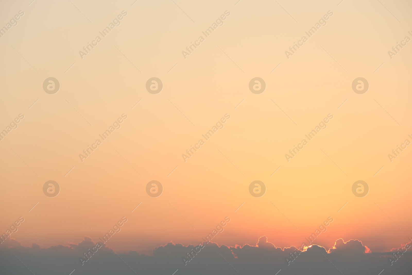 Photo of Beautiful view of sky at sunrise in morning