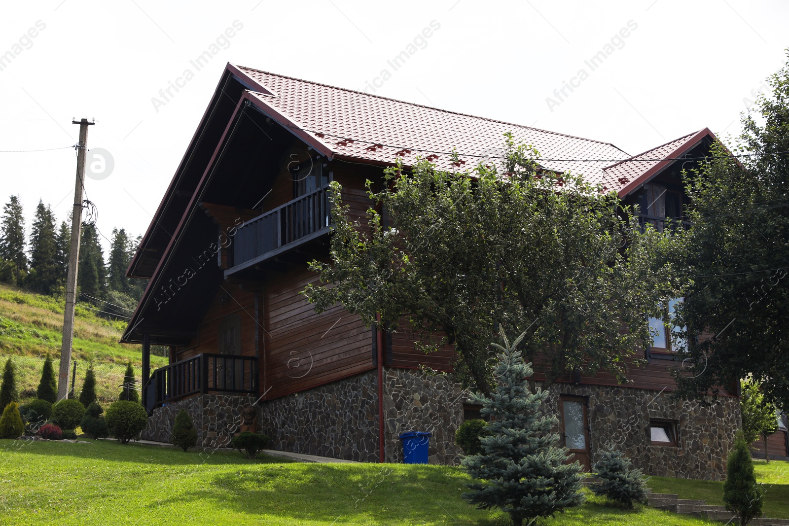 Photo of Beautiful view of house on sunny day