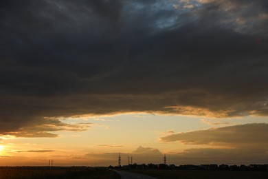 Photo of Picturesque view of sky with clouds on sunset