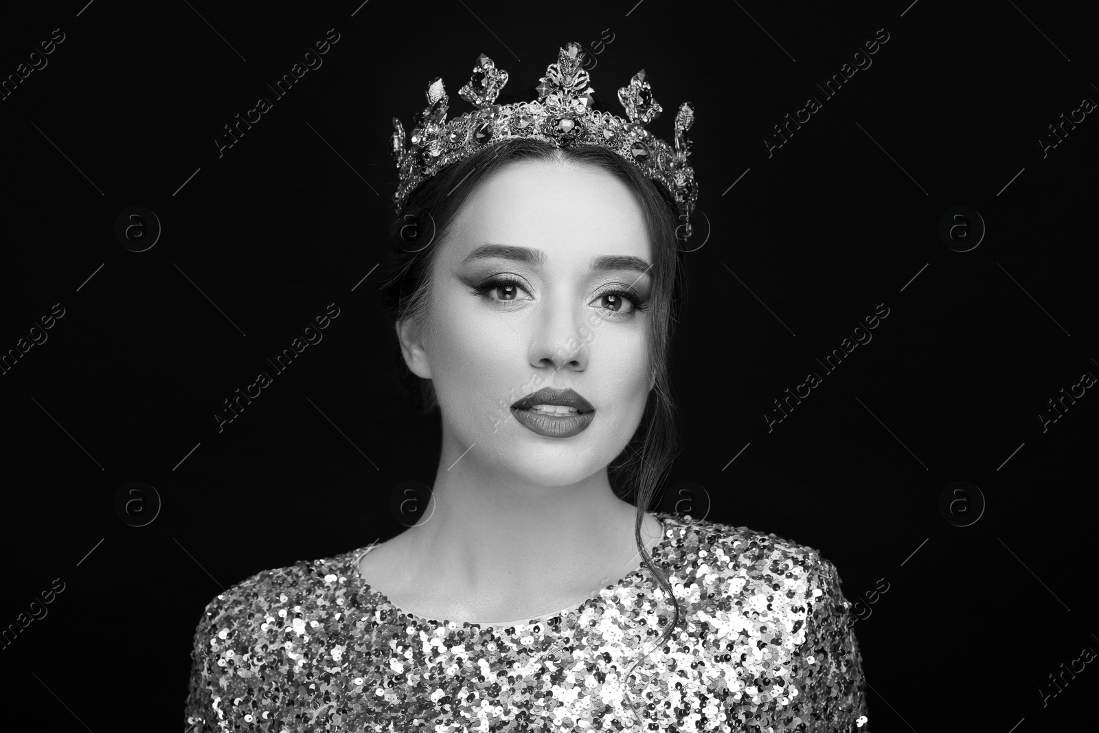 Image of Black-and-white portrait of beautiful young woman with luxury crown