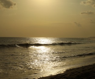Photo of Picturesque view of beautiful sea at sunrise