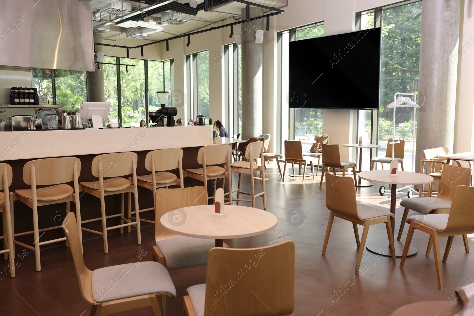 Image of TV set for event broadcasting in bar