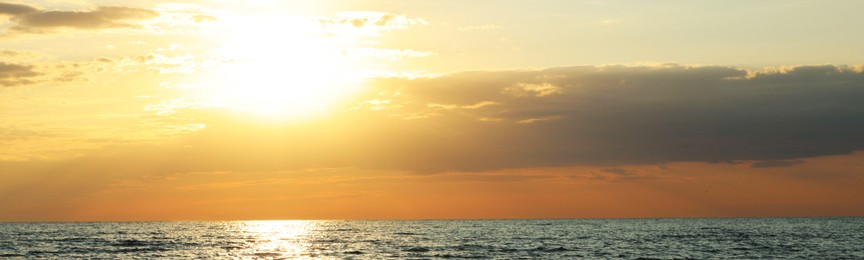 Photo of Picturesque view of beautiful sea at sunrise