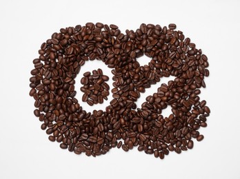 Photo of 0 percent in coffee beans on white background, top view. Decaffeinated drink