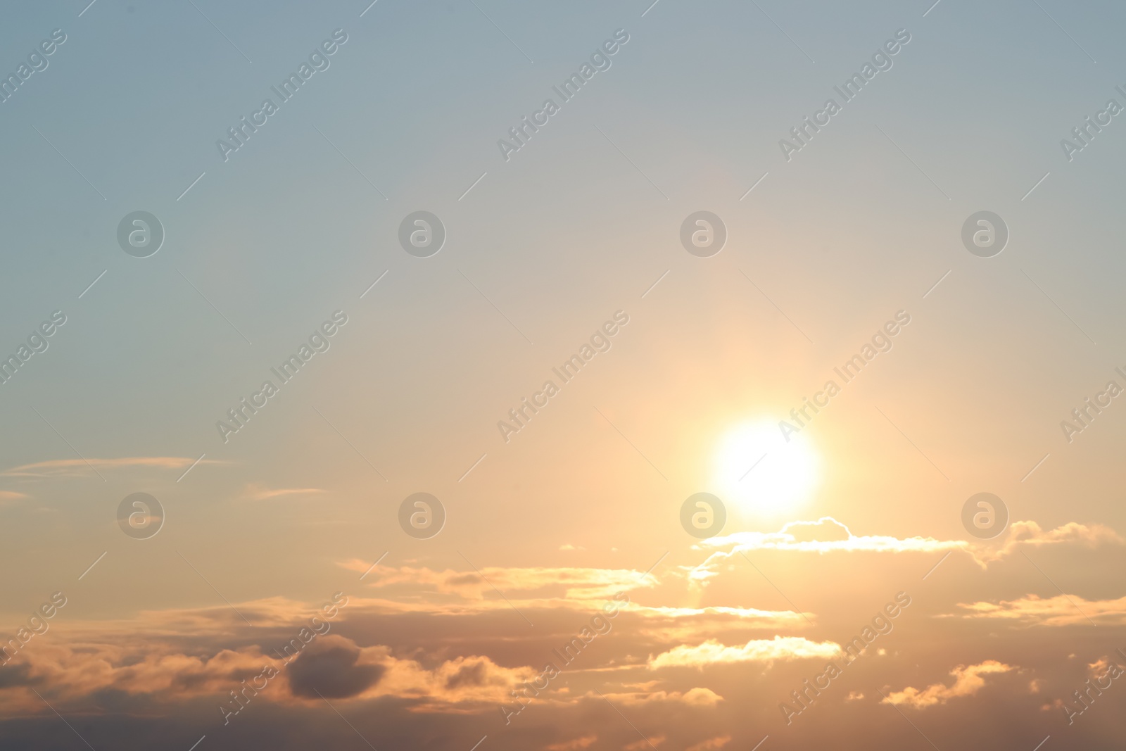 Photo of Picturesque view of beautiful sky with clouds at sunset