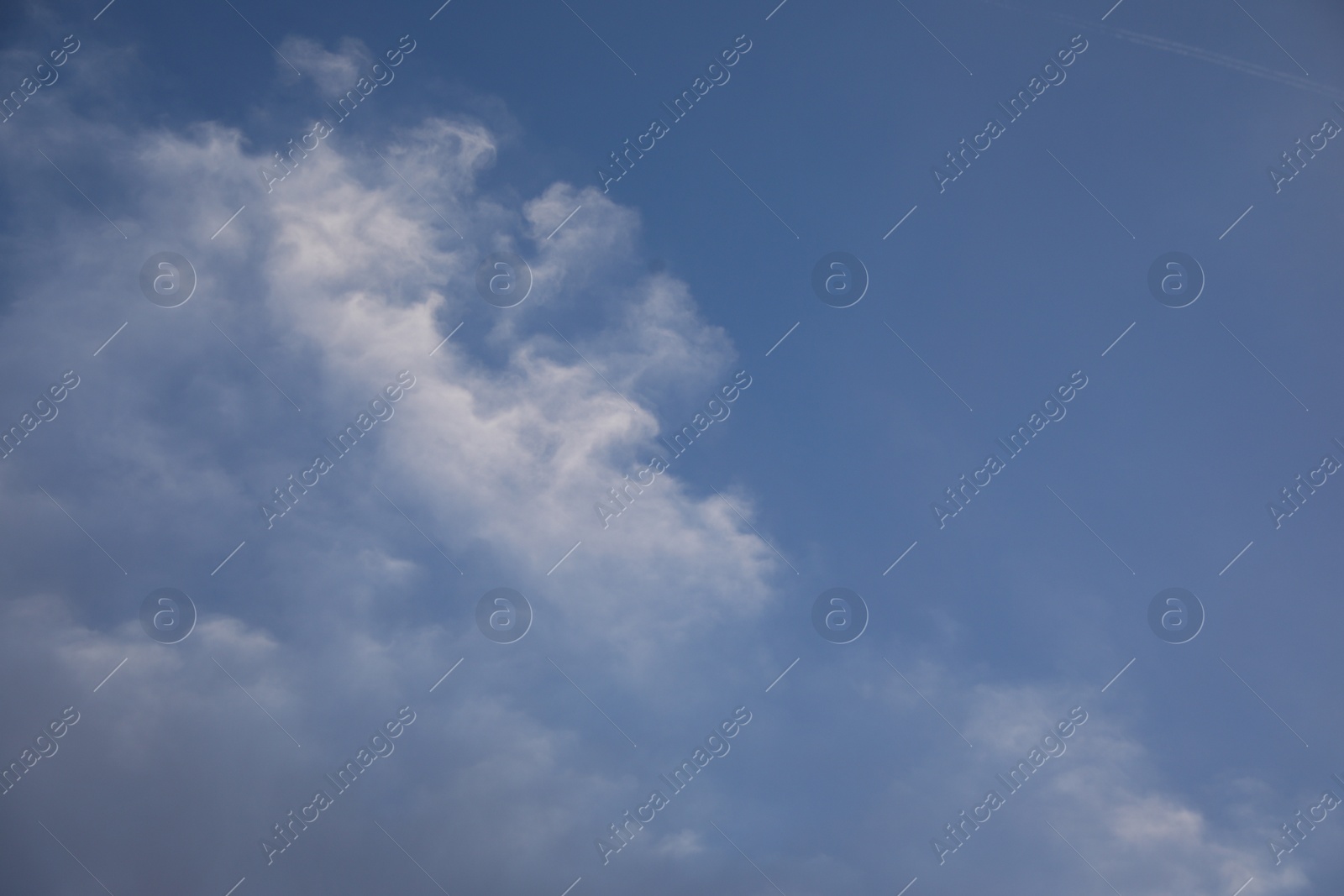 Photo of Picturesque view of blue sky with clouds