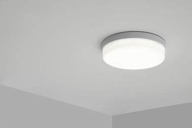 White modern lighting on ceiling in room