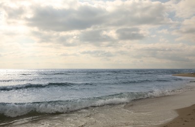 Picturesque view of sea under beautiful sky