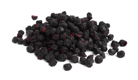Photo of Pilefreeze dried blueberries on white background