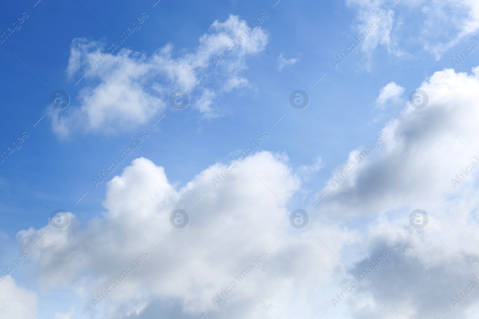 Photo of Picturesque view of blue sky with white clouds