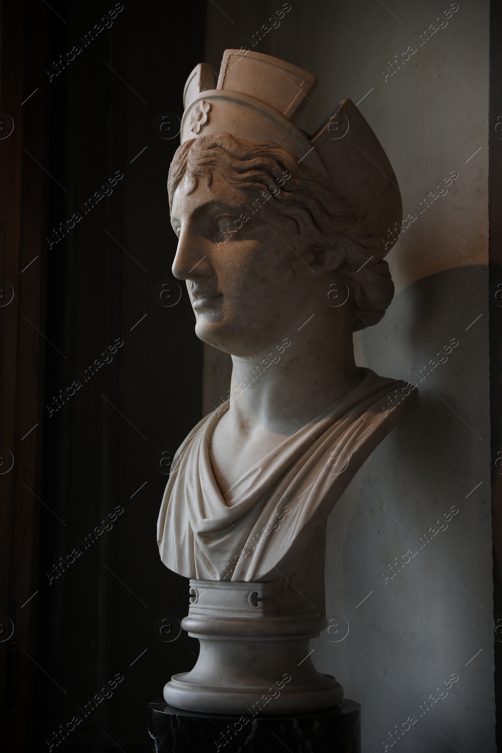 Photo of Florence, Italy - February 8, 2024: Head of female goddess at Uffizi gallery