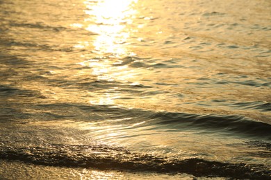 Beautiful view of waves on sunny day