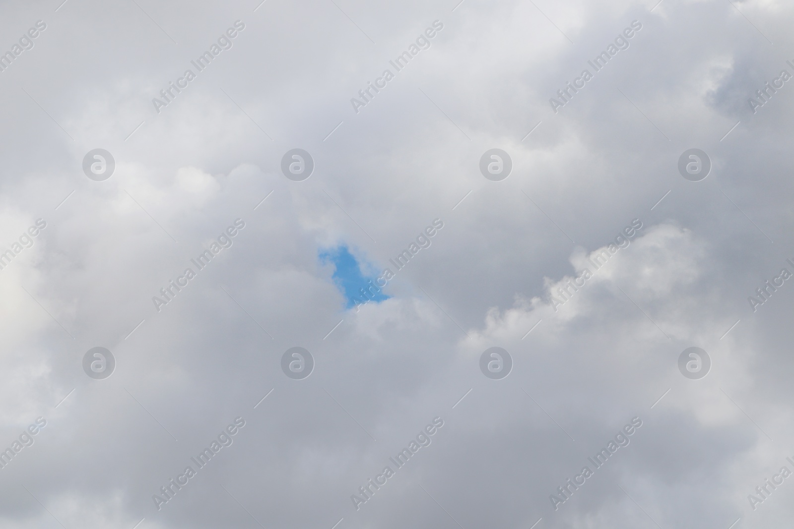 Photo of Picturesque view of beautiful sky with fluffy white clouds