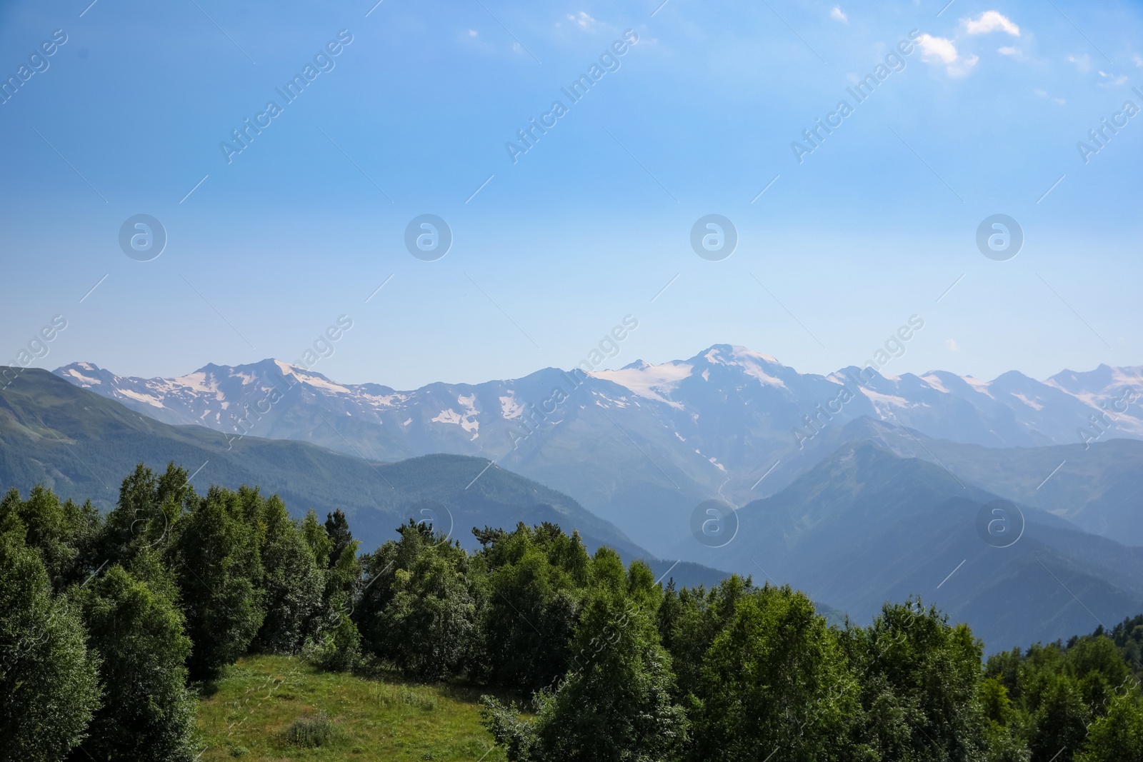 Photo of Picturesque view of beautiful mountain landscape under blue sky