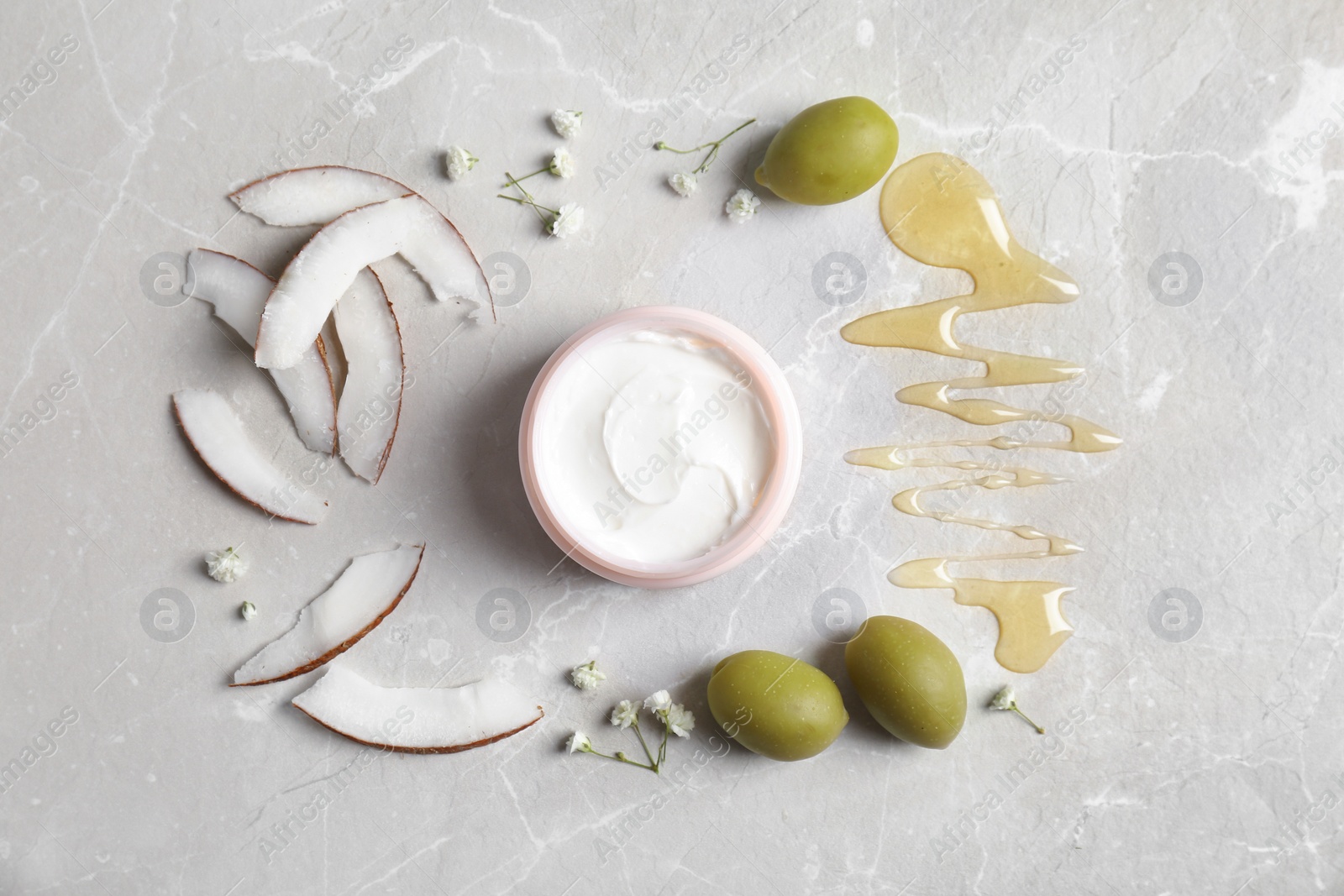 Photo of Beautiful composition with jar of cream on light background, flat lay