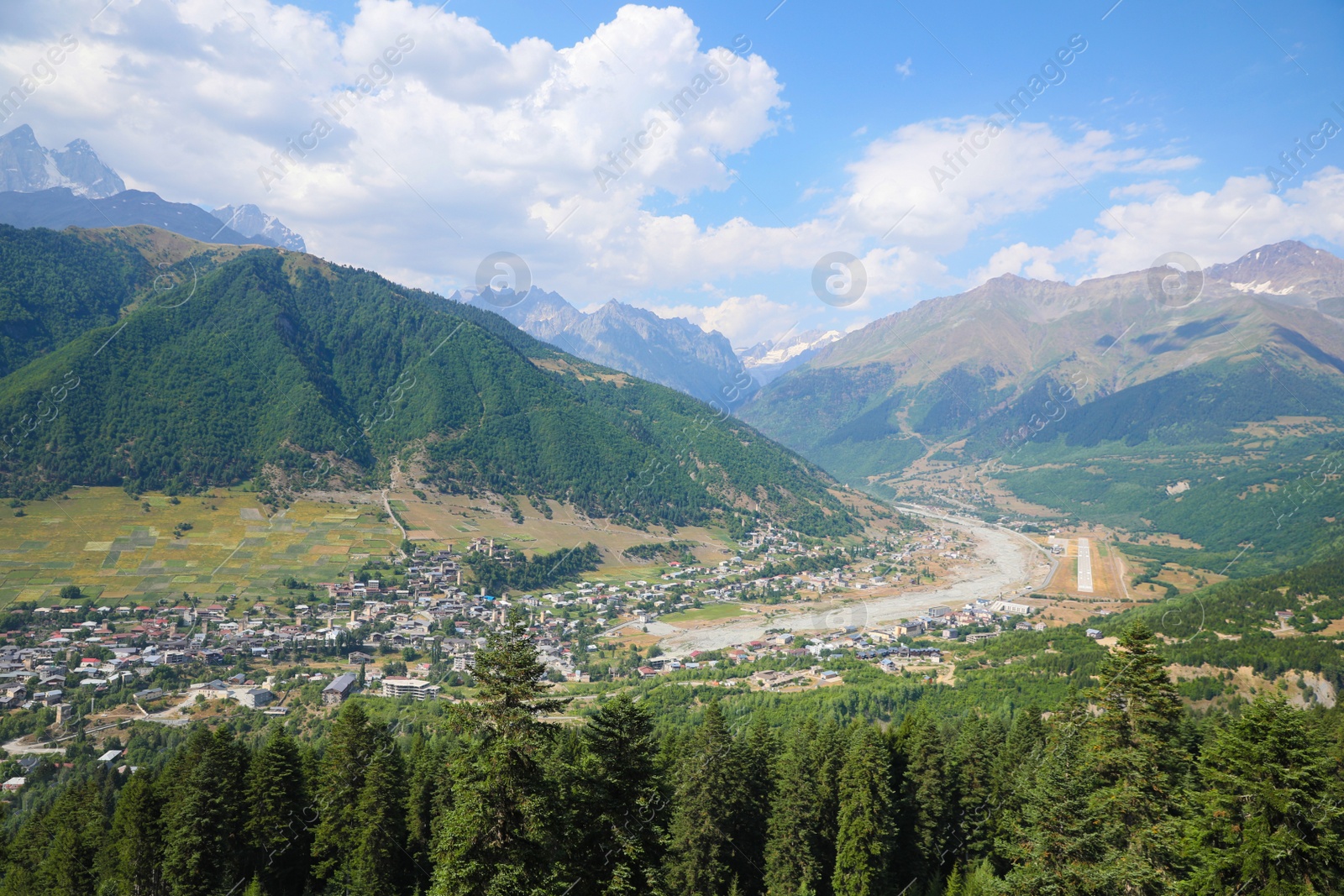 Photo of Beautiful landscape with green trees and mountains