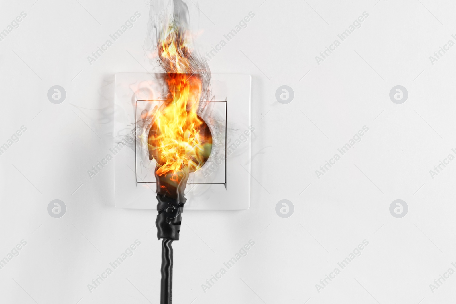 Image of  Electrical short circuit leading to plug ignition