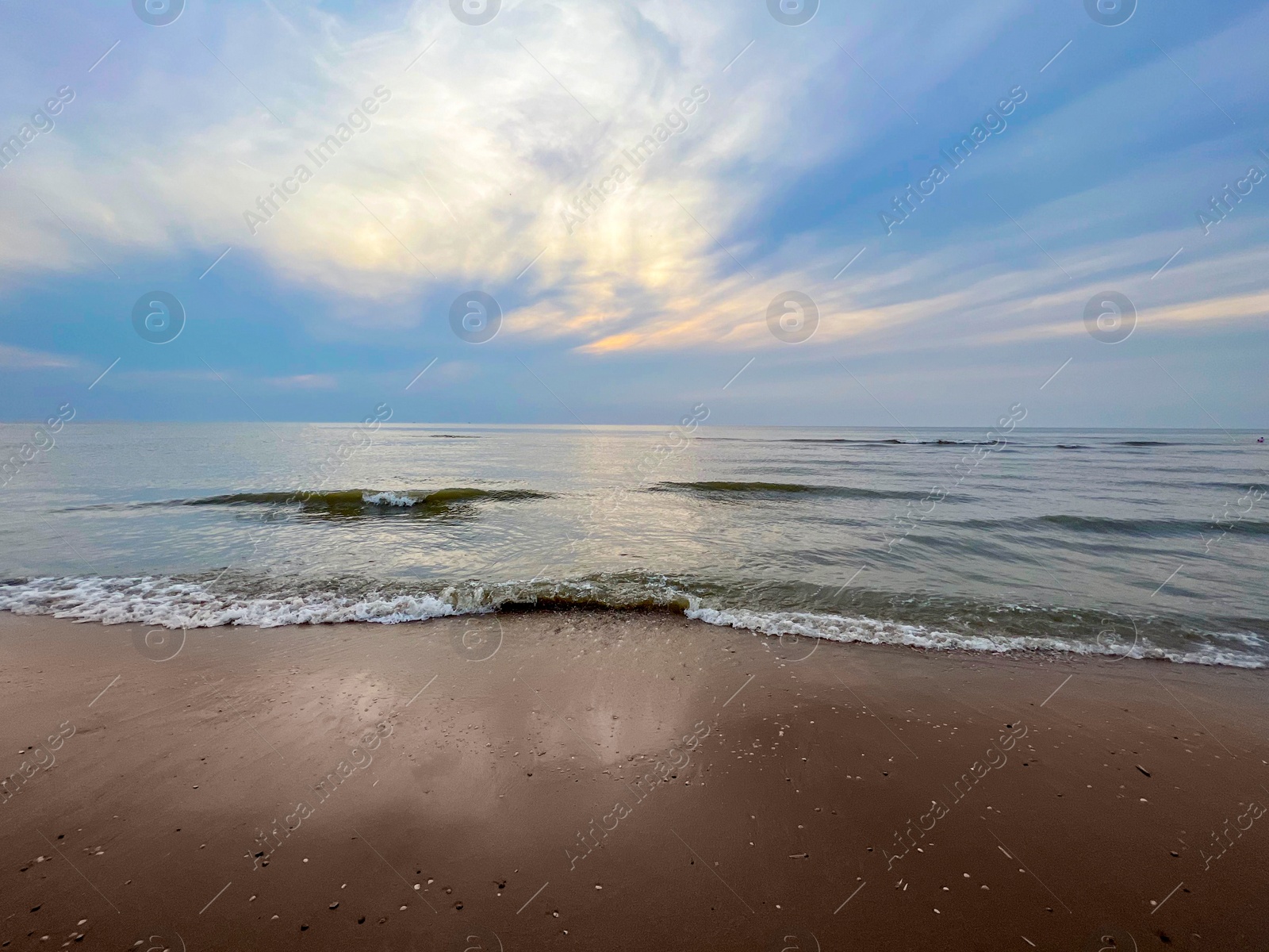 Photo of Picturesque view of beautiful sea and cloudy sky