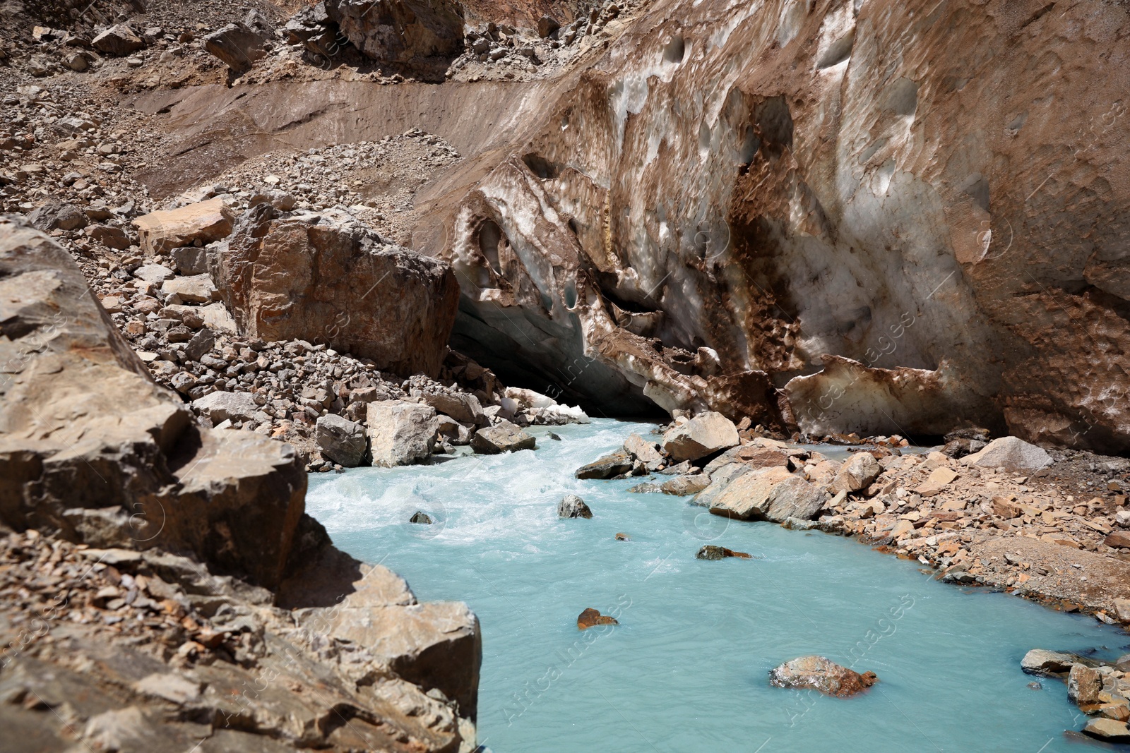 Photo of Picturesque view of beautiful stream in mountains