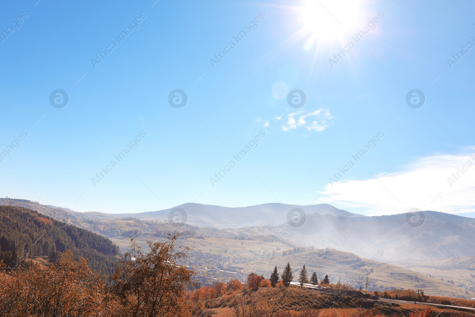 Photo of Picturesque landscape with beautiful sky over mountains