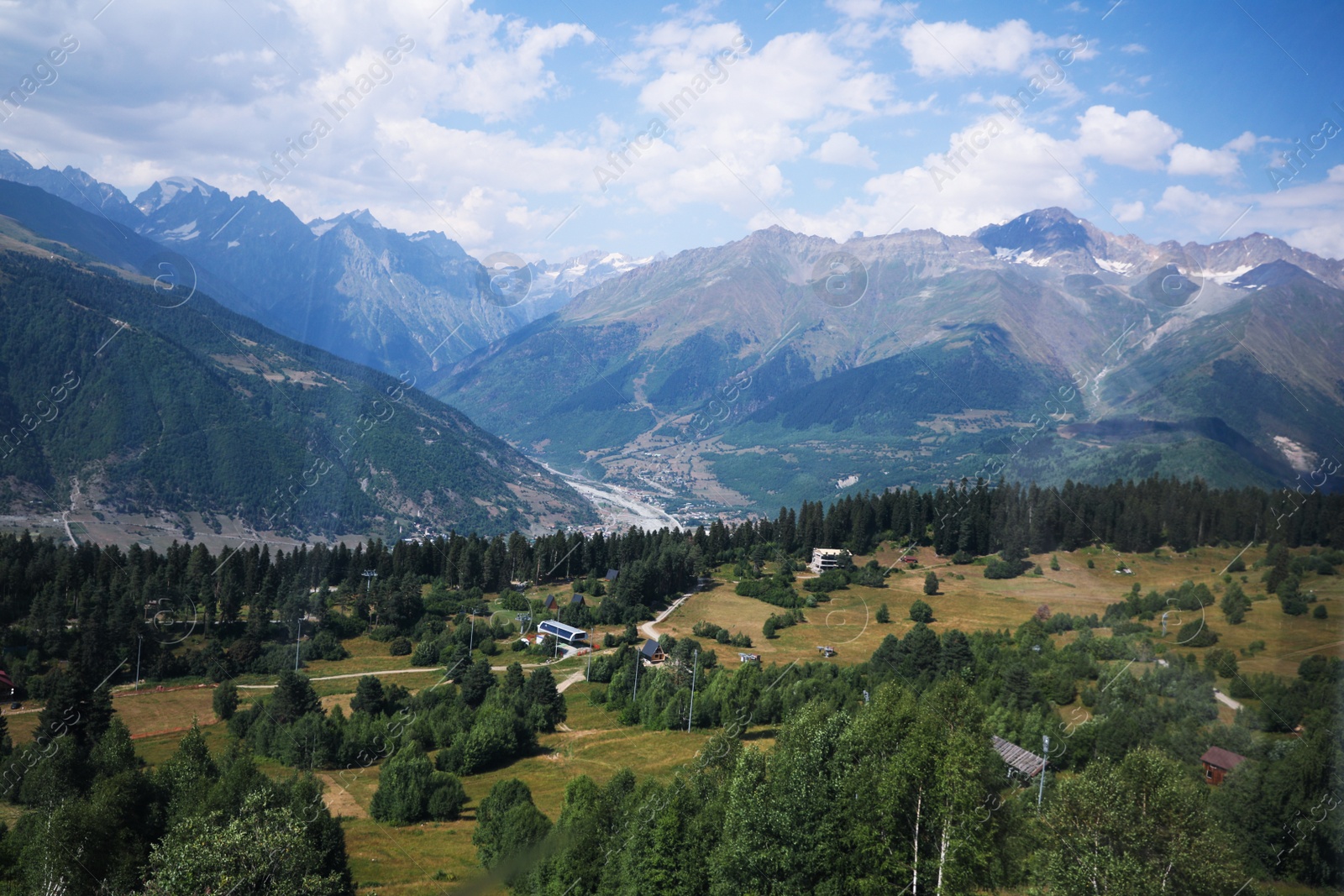 Photo of Picturesque view of beautiful mountain landscape under blue sky