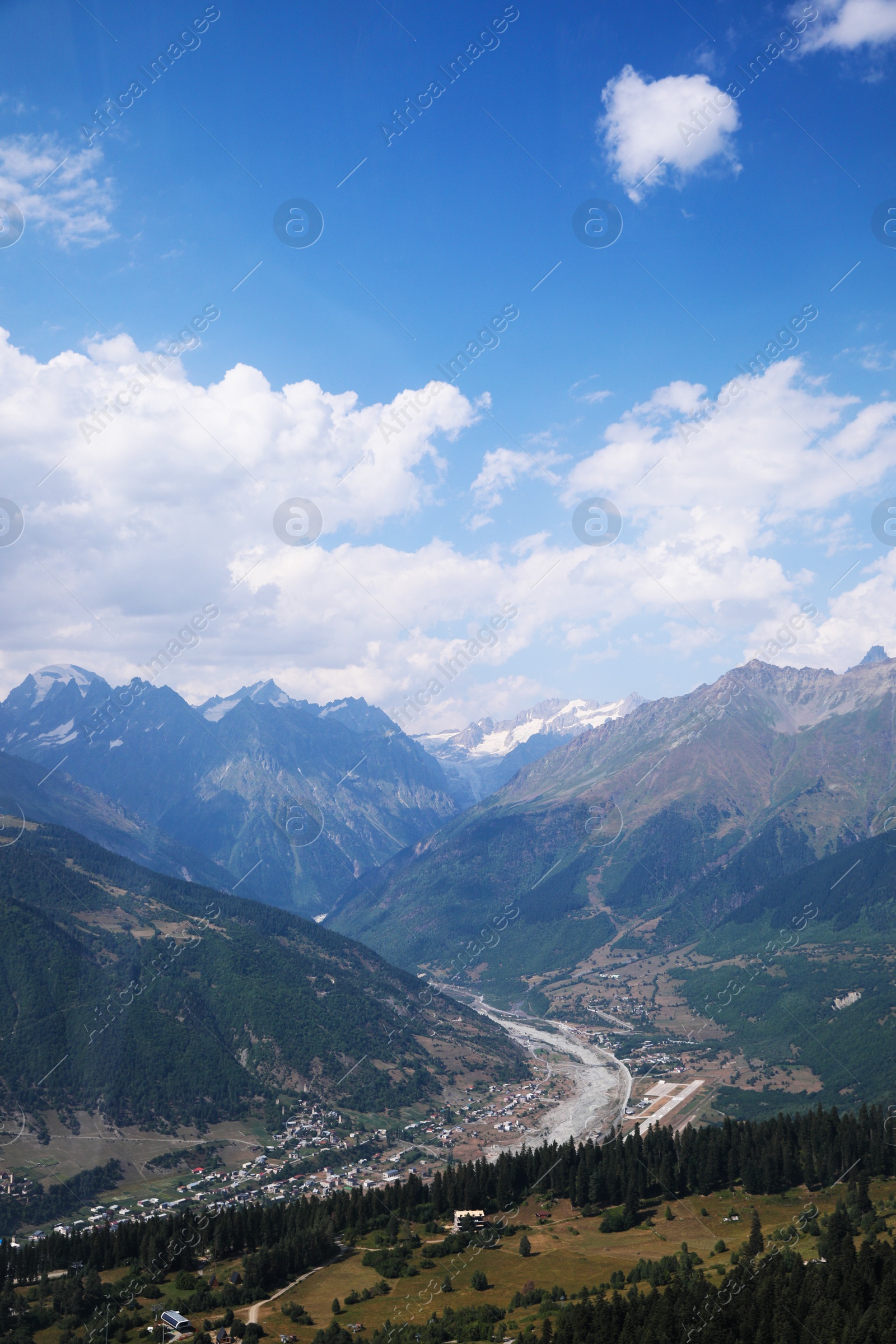 Photo of Picturesque view of beautiful mountain landscape under blue sky