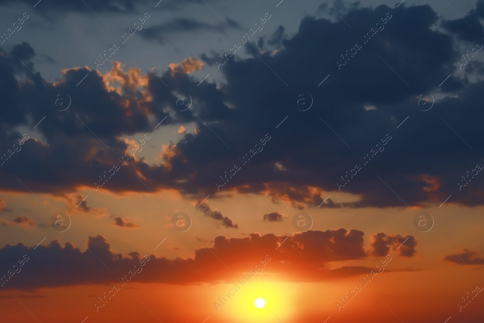 Photo of Picturesque view of beautiful sky with clouds at sunset