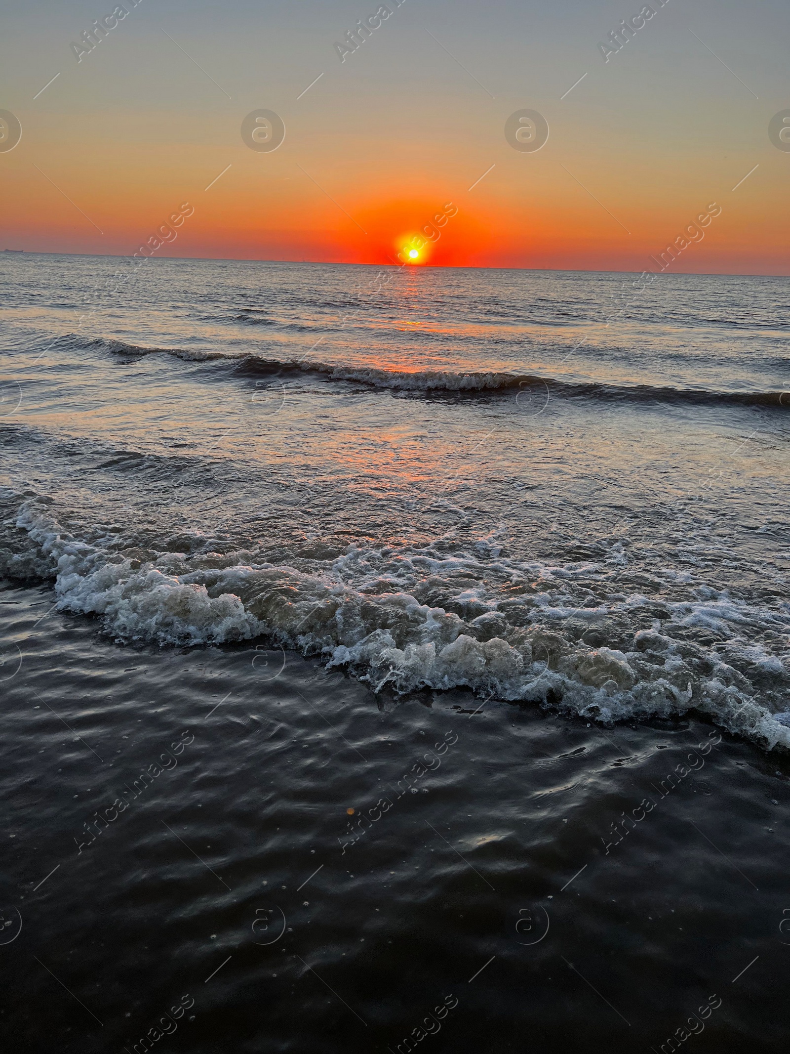 Photo of Picturesque view of beautiful sea at sunset