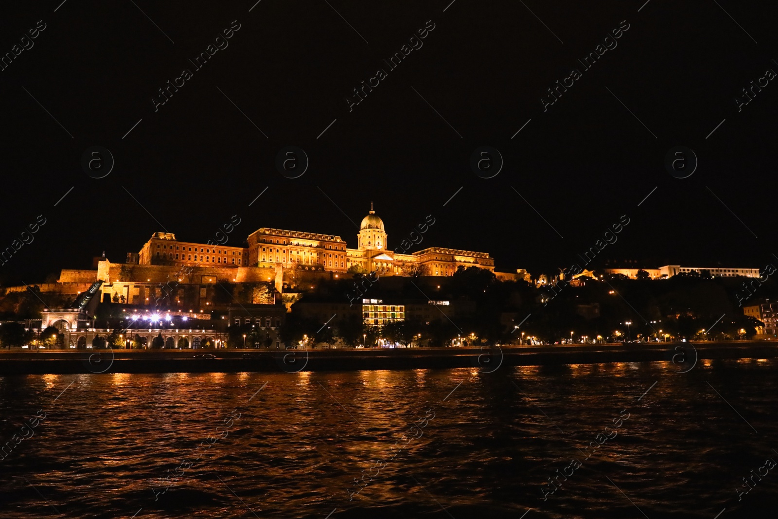 Photo of BUDAPEST, HUNGARY - APRIL 27, 2019: Beautiful night cityscape with illuminated Buda Castle