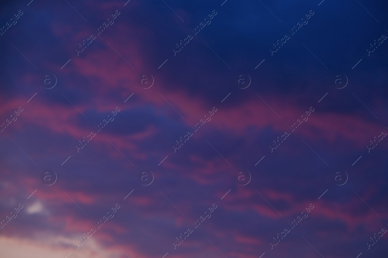 Photo of Picturesque view of beautiful twilight sky with clouds