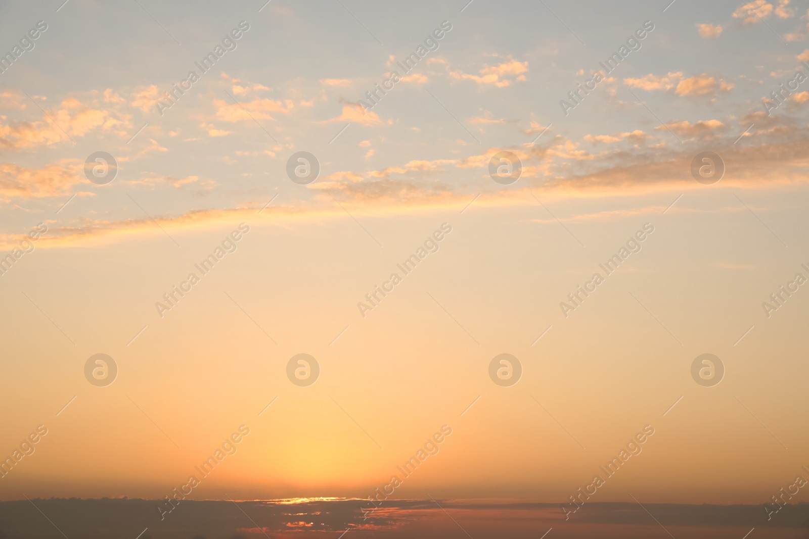 Photo of Picturesque view of beautiful sky at sunrise