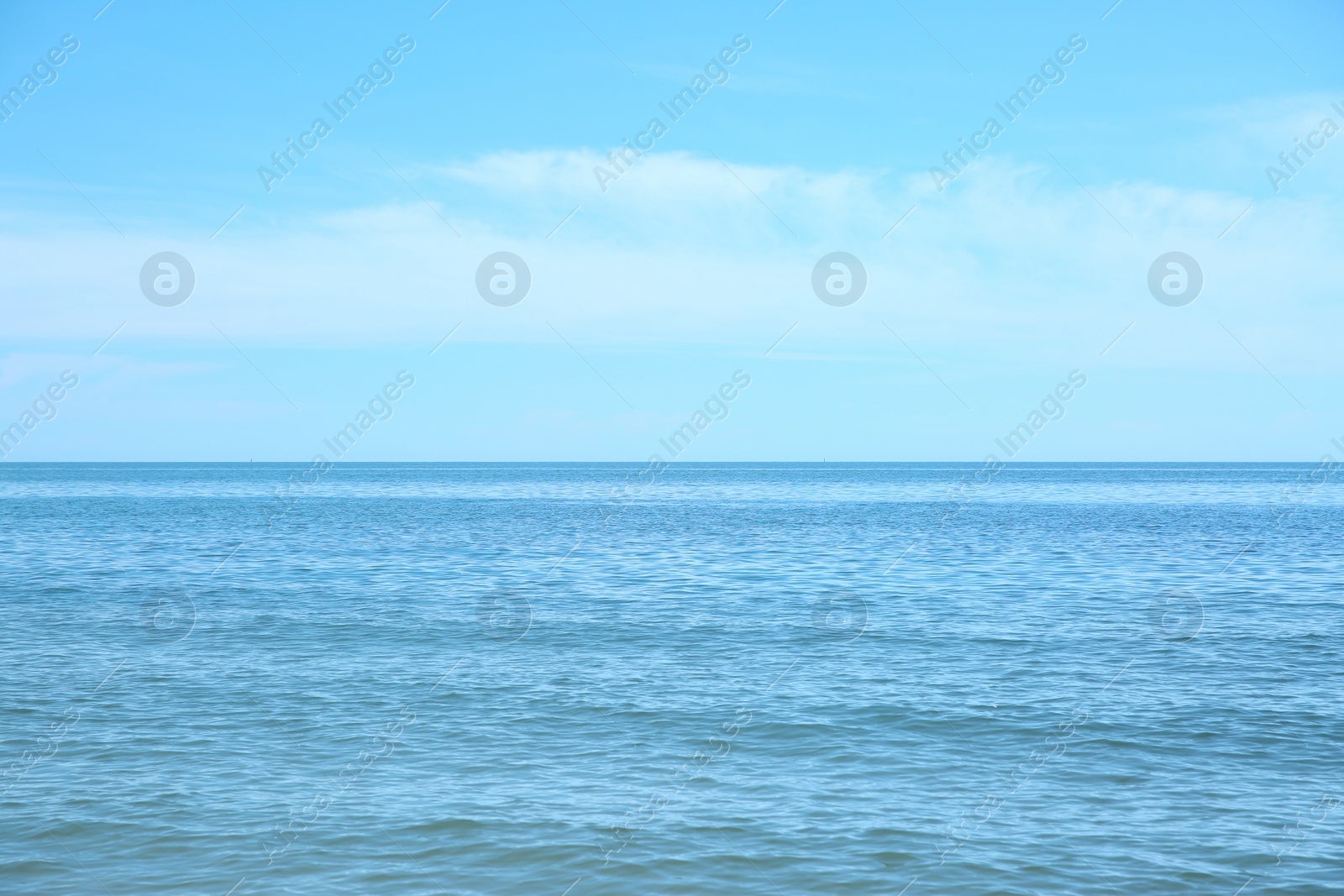 Photo of Picturesque view of beautiful sea water and blue sky
