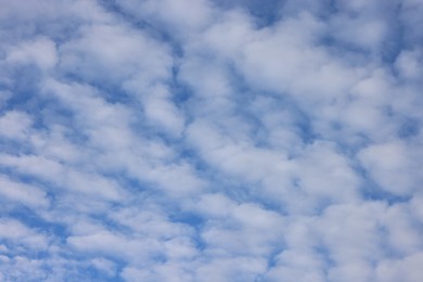 Photo of Picturesque view of sky with fluffy clouds