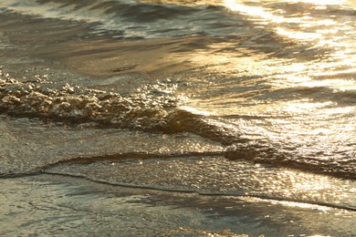 Beautiful view of waves on sunny day