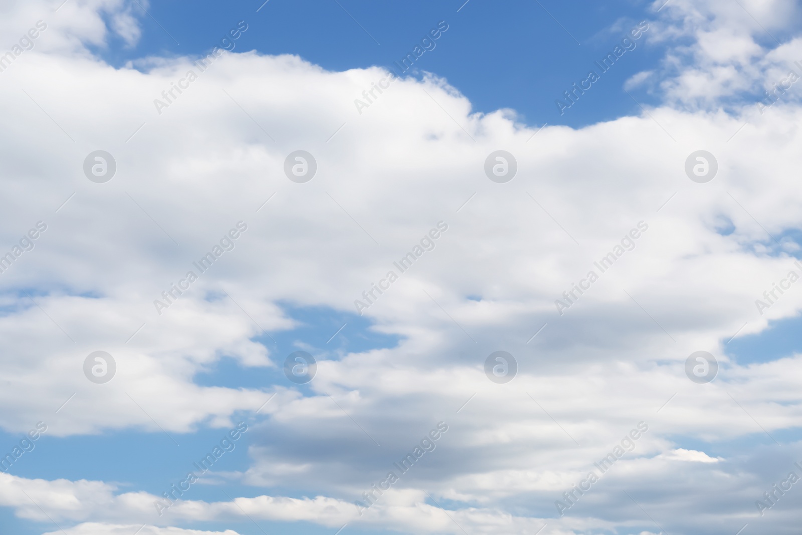 Photo of Picturesque view of blue sky with clouds