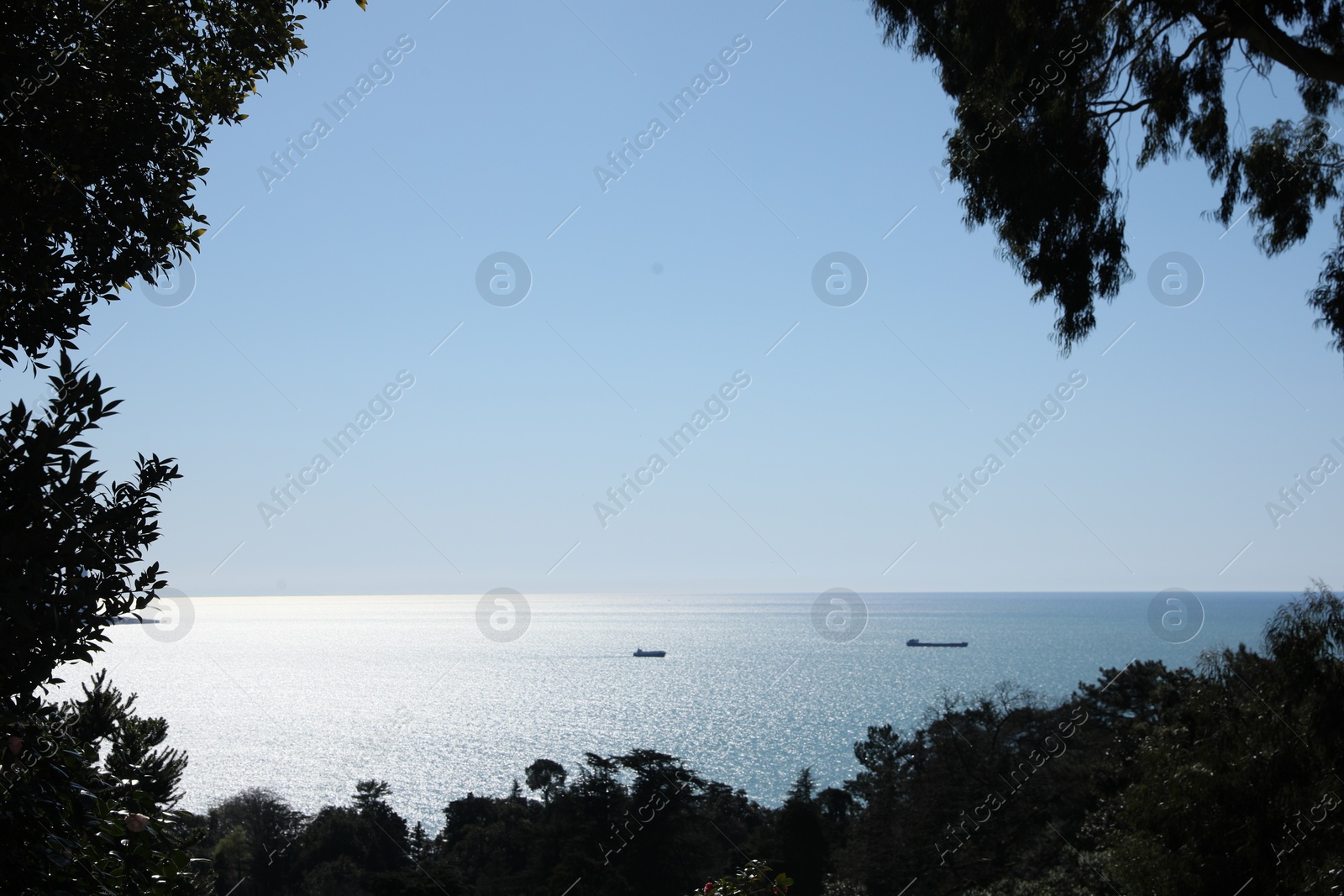 Photo of Picturesque view of beautiful sea under blue sky