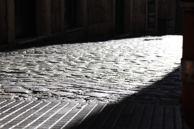 Photo of View of paving stone on sunny day