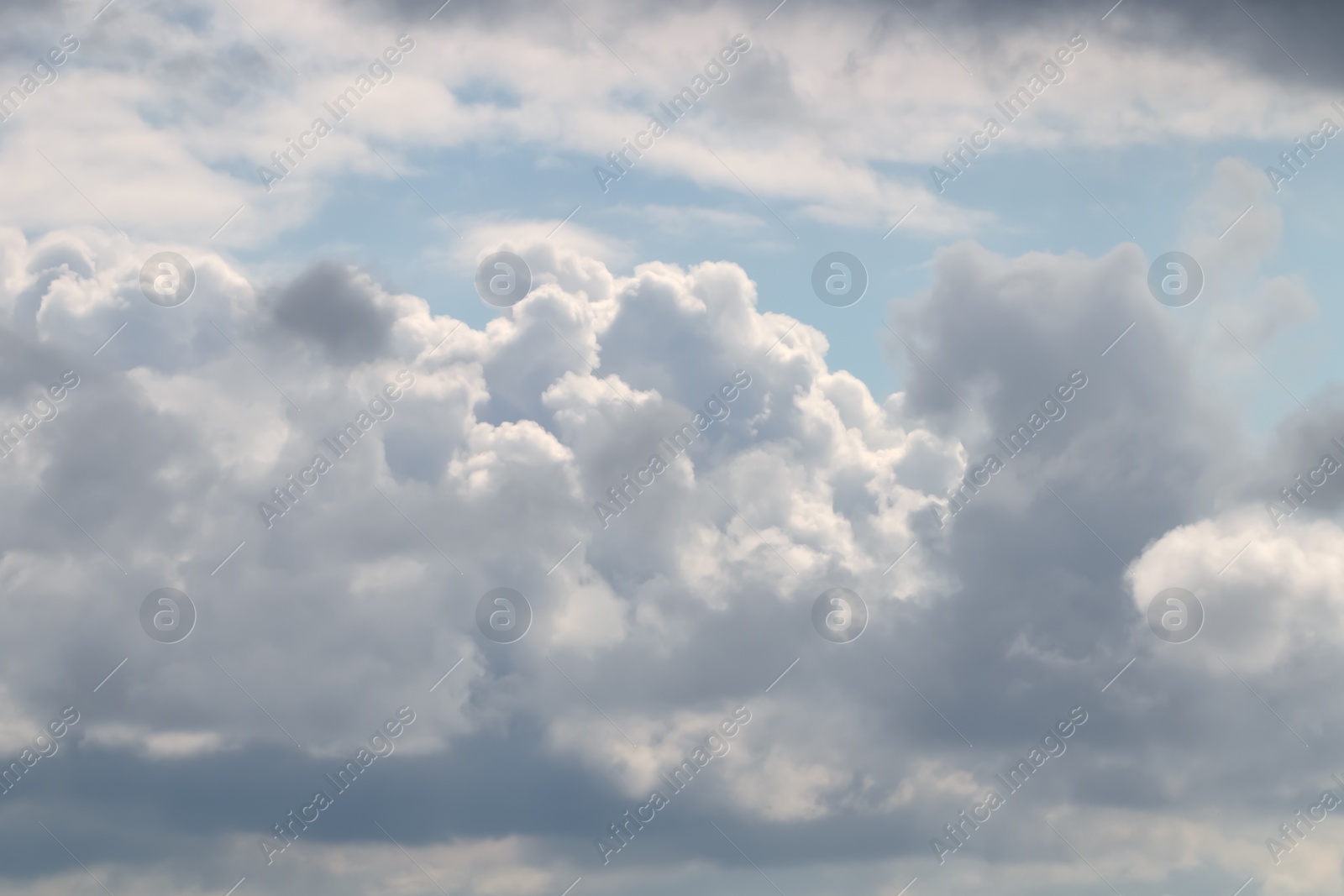 Photo of Picturesque view of beautiful sky with fluffy white clouds