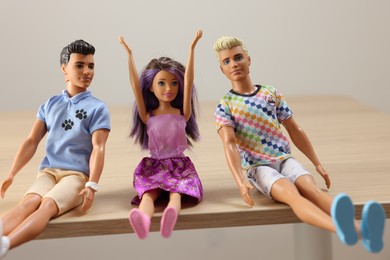 Photo of Leiden, Netherlands - September 20, 2023: Stylish Barbie and Ken dolls on table