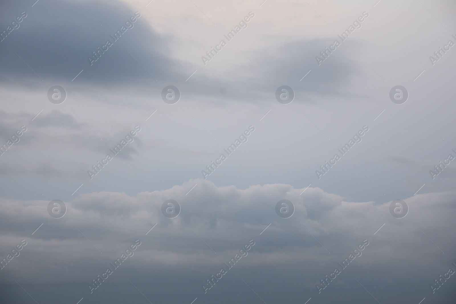 Photo of Picturesque view of grey sky with clouds
