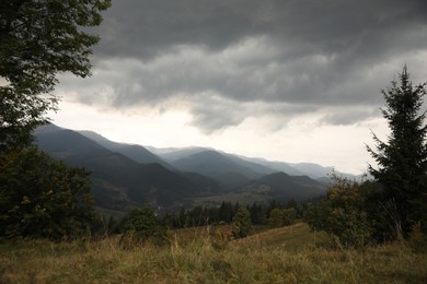 Photo of Picturesque view of cloudy sky over mountains