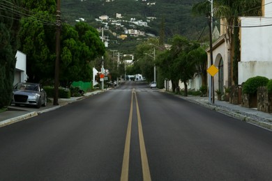 Photo of View of empty asphalt highway outdoors. City street