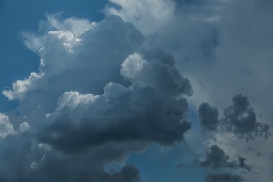 Photo of Beautiful view of sky with thunder clouds