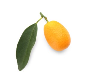 Fresh ripe kumquat with green leaf isolated on white