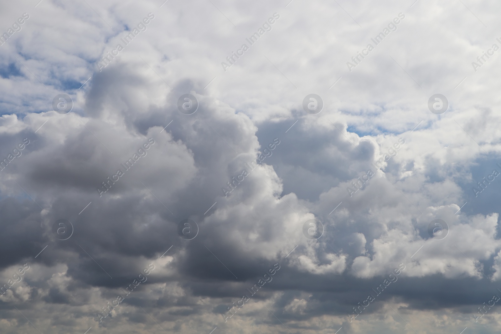 Photo of Picturesque view of beautiful sky with fluffy white clouds