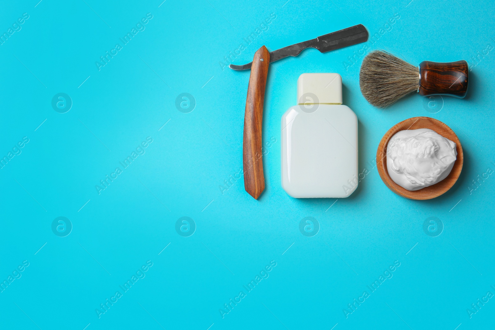 Photo of Flat lay composition with shaving accessories for men on color background. Space for text